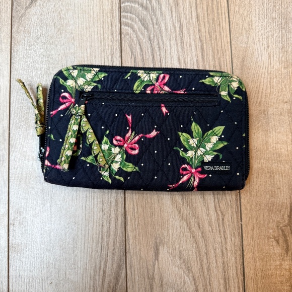 VERA BRADLEY Quilted New Hope Ribbons Card Slot Wallet - Picture 2 of 5